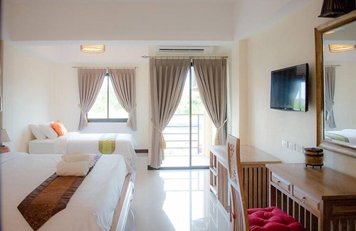 Bang Phra Hotel | Cozy Chivapuri Residence Trat: Breakfast & Family-Friendly Stay