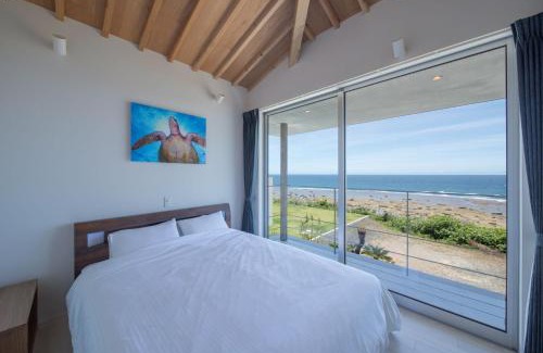 Tatsugo Villa | Experience the Best at CHLOROBIANCO Amami: Oceanfront Bliss