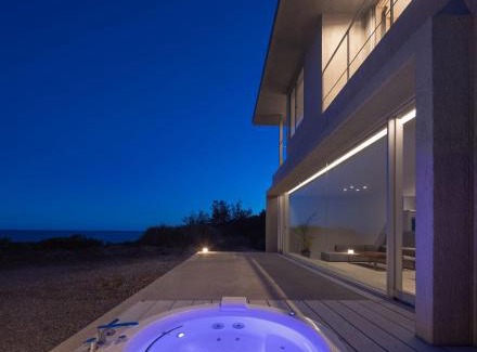 Tatsugo Villa | Experience the Best at CHLOROBIANCO Amami: Oceanfront Bliss