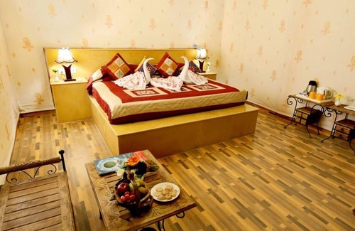 Jaisalmer Other | Discover Chokhi Dhani Desert Camp: Family-Friendly Retreat