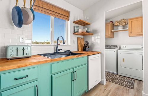 Yucca Valley House | Cholla Hills Home: Stunning 360° Views, Near JT
