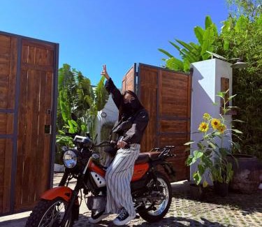 Phan Thiet Apartment | Discover Chon's Dock Homestay: Pet-Friendly Retreat
