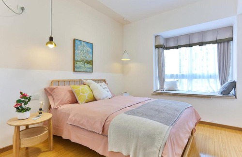 Yuzhong Apartment | Discover Unforgettable Stays at HongYaDong Locals Apartment