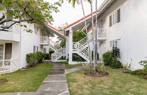 Barbican Apartment | Choose To Be Happy @ The Seville #E3 [2-Bedroom]