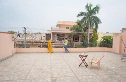 Jodhpur House | Cozy Chopasani Room: Family-Friendly with Breakfast Included