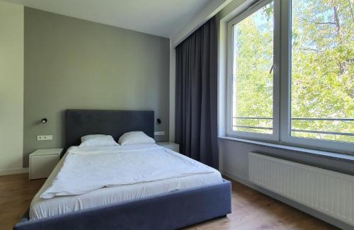 Wola Apartment | Discover Chopin Apartments Expo: Pet-Friendly Retreats