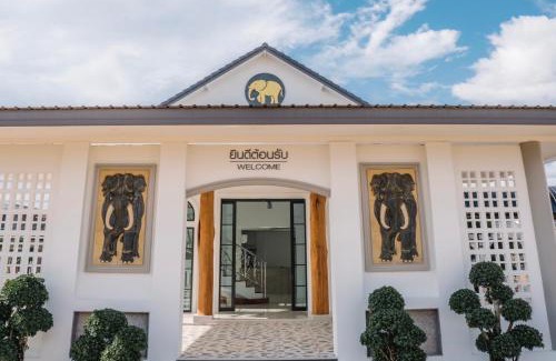 Bang Phra Hotel | Discover Comfort at Chor Grande Resort with Breakfast Included
