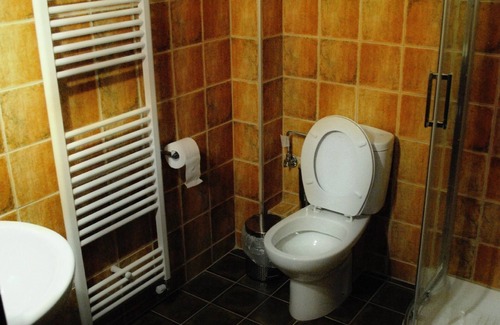 Arnaia House | Chorostasi Mansion: Guest Rated 9.8 with Family-Friendly Amenities