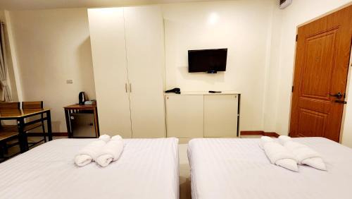 Chiang Khan Hotel | Discover Chotika Hotel in Chiang Khan: Guest Rated 8.5/10