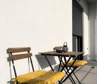 Diasella Apartment | Family-Friendly ChriLenia Apartments with 9.8 Guest Rating