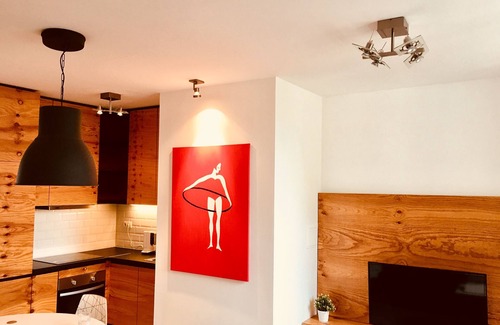 Palace District Apartment | Experience Chris & Paul’s Palace Quarter Apartment Bliss