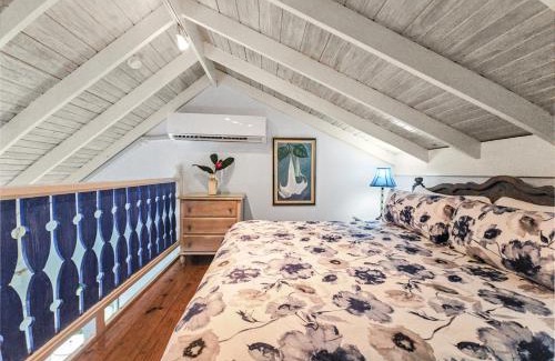 Tower Isle Apartment | Oceanfront Chrisanns Paradise Suite - Private Beach Retreat