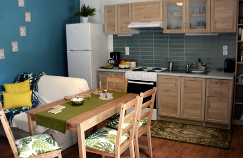 Archanes-Asterousia Apartment | Cozy Chrismma Apartment with Private Yard & Pet-Friendly Perks
