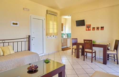 Apraos Apartment | Discover Chrismos Suites with Ocean View and Spa in Corfu