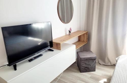 Bacau Apartment | Discover Christal Apartment: Guest Rated 9.8/10 & Family Friendly