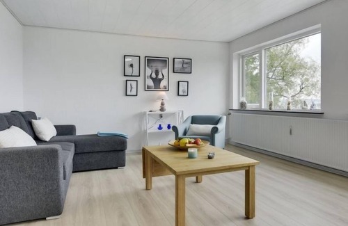 Sonderhav Apartment | Beachside Retreat "Christer": Steps from the Inlet