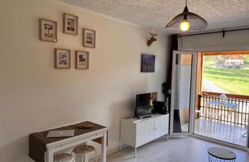 Valberg Apartment | Cozy Christiana Studios in Valberg, Steps from the Slopes