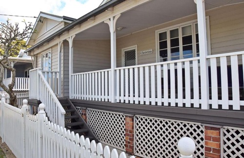 South West Rocks House | Relaxing Family Retreat at Christina Cottage - 8/10 Rating