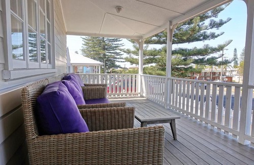 South West Rocks House | Relaxing Family Retreat at Christina Cottage - 8/10 Rating