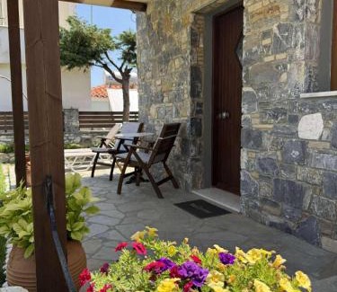 Agios Konstantinos House | Pet and Child Friendly Retreat at Christina - Rated 9.5/10