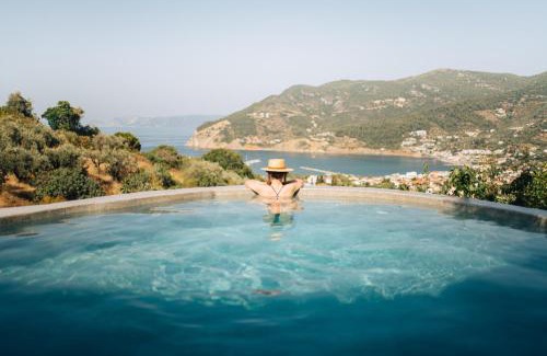 Skopelos Villa | Unforgettable Retreat at Christine's House: Pet-Friendly Oasis