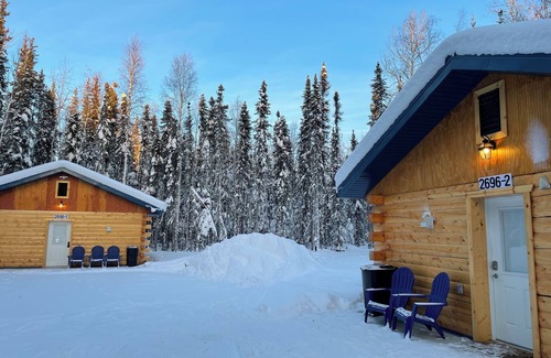 North Pole Cabin | Enchanting North Pole Cabin: Pet-Friendly with Breakfast