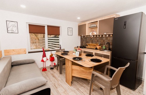Potlogi House | Family-Friendly Retreat Near Bucharest with Spa & Hot Tub