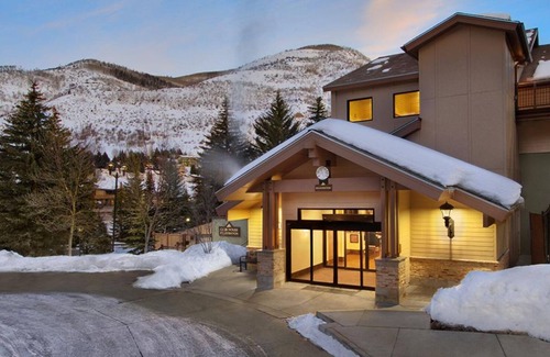 Vail Resort | Christmas in Vail! Skiing, Ice Skating, Shopping, Dining, Fireplace in Room
