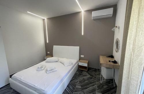 Neos Marmaras House | Pet-Friendly Christos House with Ocean Views & 10/10 Rating