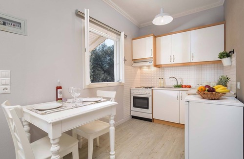 Koutsi Villa | Romantic Getaway at Chryssa Villa with Private Pool