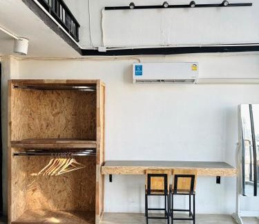 Bang Phlat Apartment | Chubby 9 Room 8: Budget-Friendly Getaway Awaits!