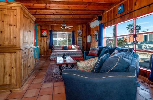Twentynine Palms House | Top-Rated Chuck's Cabin in Joshua Tree Community Awaits