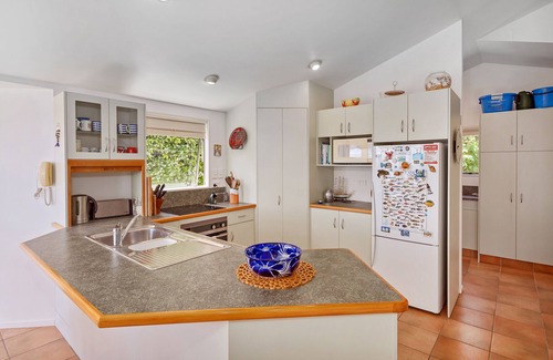 Opito Bay House | Discover Chuck’s Retreat - Opito Bay Holiday Home Awaits!