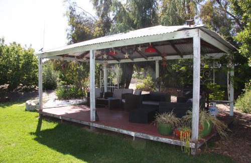 Dwellingup House | Family-Friendly Chuditch Holiday Home in Dwellingup