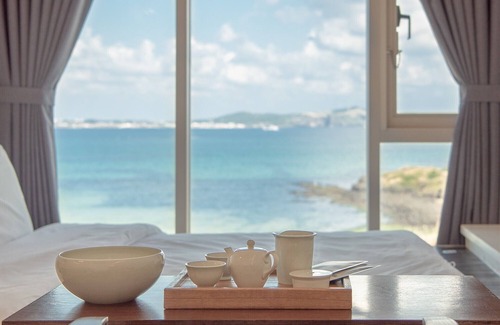 Seongsan Hotel | Experience Tranquility at Chuidasun Resort Tea & Meditation