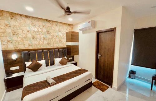 Sikar Hotel | chunda guest house