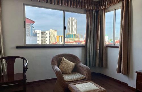 Tuol Kouk Hotel | Discover Chung Hsin Hotel: Family-Friendly Retreat Awaits