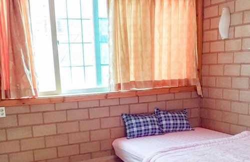 Chungju House | Eco-Friendly Comfort at Chungju Garden Arirang Pension