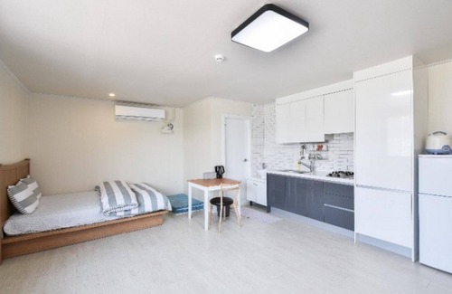 Chungju House | Eco-Friendly Stay at Chungju Wolsang 339 Pension