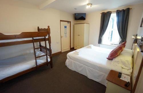 Gwynedd- Snowdonia House | Discover Church Hill House: Exceptional Stay with Breakfast