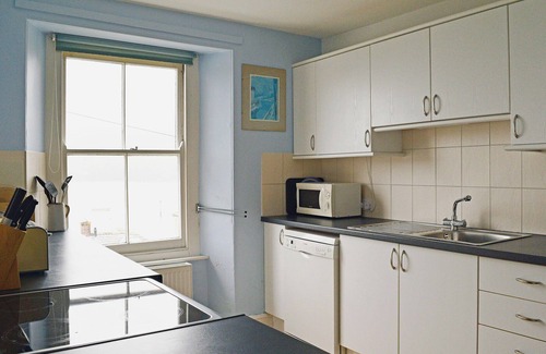 Salcombe Cottage | Enjoy Breathtaking Views of Salcombe Harbour and Beyond