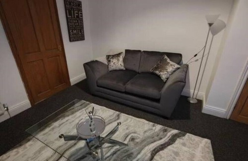 Brighouse House | Bright Church View House: Ideal for Families in Brighouse