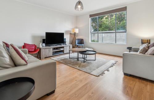 Kilburn House | Churchill Condo: Highly Rated with Family and Pet Amenities