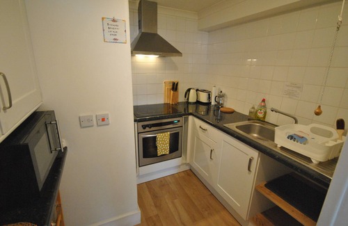 Dover House | Top-Rated Churchill Guest House with Delightful Dining