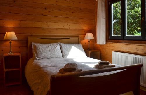Witheridge House | Relaxing Retreat: Churn - Family-Friendly Getaway