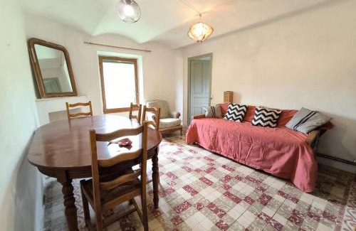 Saint-Andre-de-Cruzieres House | Chuuslii à La paix rie