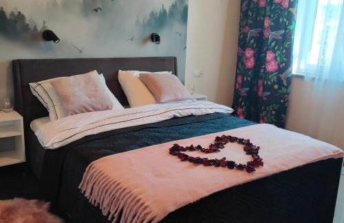Jelesnia Ski Chalet | Inviting CHWILO TRWAJ - Mountain Views & Cozy Fireplace
