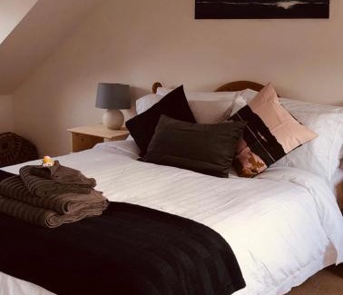 Saltash House | Chy An Littleton Country House