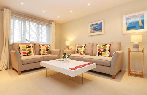 Carbis Bay House | Premier Stay at Chy Kerris, Carbis Bay - Rated 9.7/10