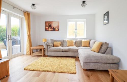 Cubert House | Pet-Friendly Retreat at Chynoweth House Awaits You
